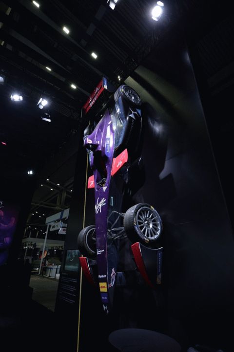 深港澳車(chē)展DS展臺(tái)精彩紛呈 啟動(dòng)用戶回饋活動(dòng)(圖3) 深港澳車(chē)展DS展臺(tái)精彩紛呈 啟動(dòng)用戶回饋活動(dòng)(圖3)