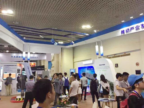 廈門(mén)物聯(lián)網(wǎng)博覽亮相一路無(wú)人值守智慧停車(chē)(圖6) 廈門(mén)物聯(lián)網(wǎng)博覽亮相一路無(wú)人值守智慧停車(chē)(圖6)