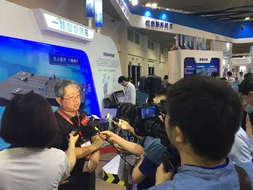 廈門(mén)物聯(lián)網(wǎng)博覽亮相一路無(wú)人值守智慧停車(chē)(圖3) 廈門(mén)物聯(lián)網(wǎng)博覽亮相一路無(wú)人值守智慧停車(chē)(圖3)