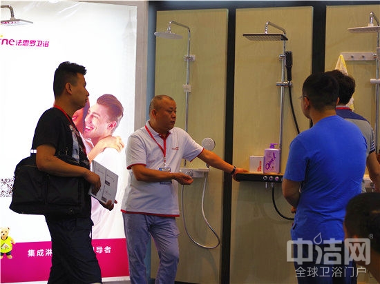 他們說，亞洲廚衛(wèi)城走紅上海展