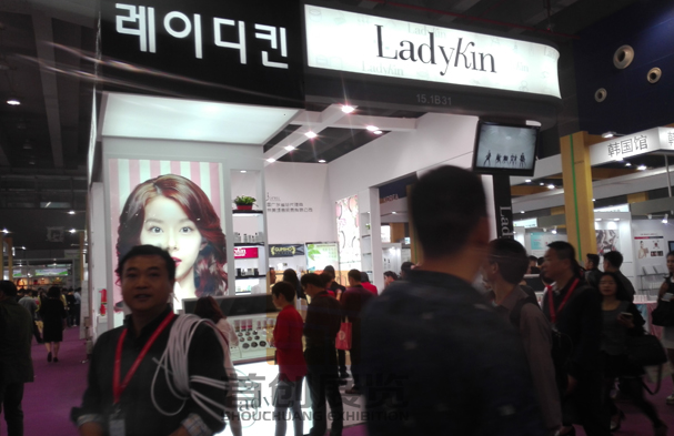 韓國(guó)UCELL 展覽設(shè)計(jì)搭建(圖1) 韓國(guó)UCELL 展覽設(shè)計(jì)搭建(圖1)