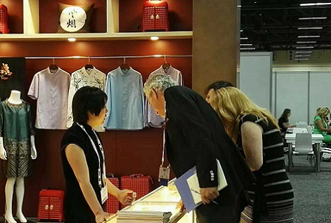 “中國藝術(shù)文化”展亮相美國國際品牌授權(quán)展(圖2) “中國藝術(shù)文化”展亮相美國國際品牌授權(quán)展(圖2)