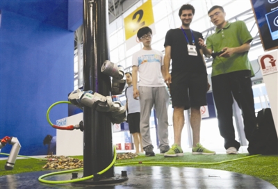 “高大上”成都創(chuàng)交會最炫科技閃亮 逛展攻略(圖4)