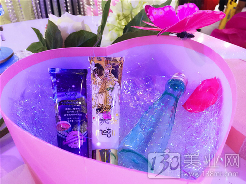 盤(pán)點(diǎn)第43屆美博會(huì)那些特別搶眼的展館(圖3)