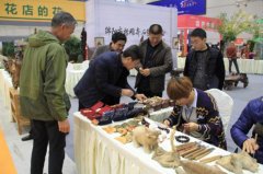 市根雕奇石藝術(shù)協(xié)會參加休閑農(nóng)業(yè)博覽會
