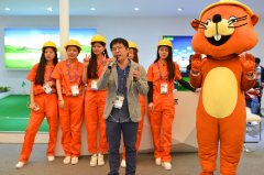 小筑理亮相2017中國制冷展 主播模特吸引眼球